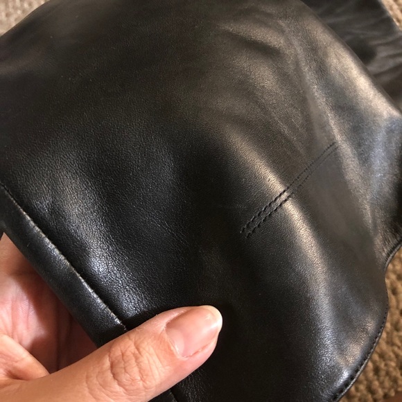 Buttery leather boots - Picture 2 of 6